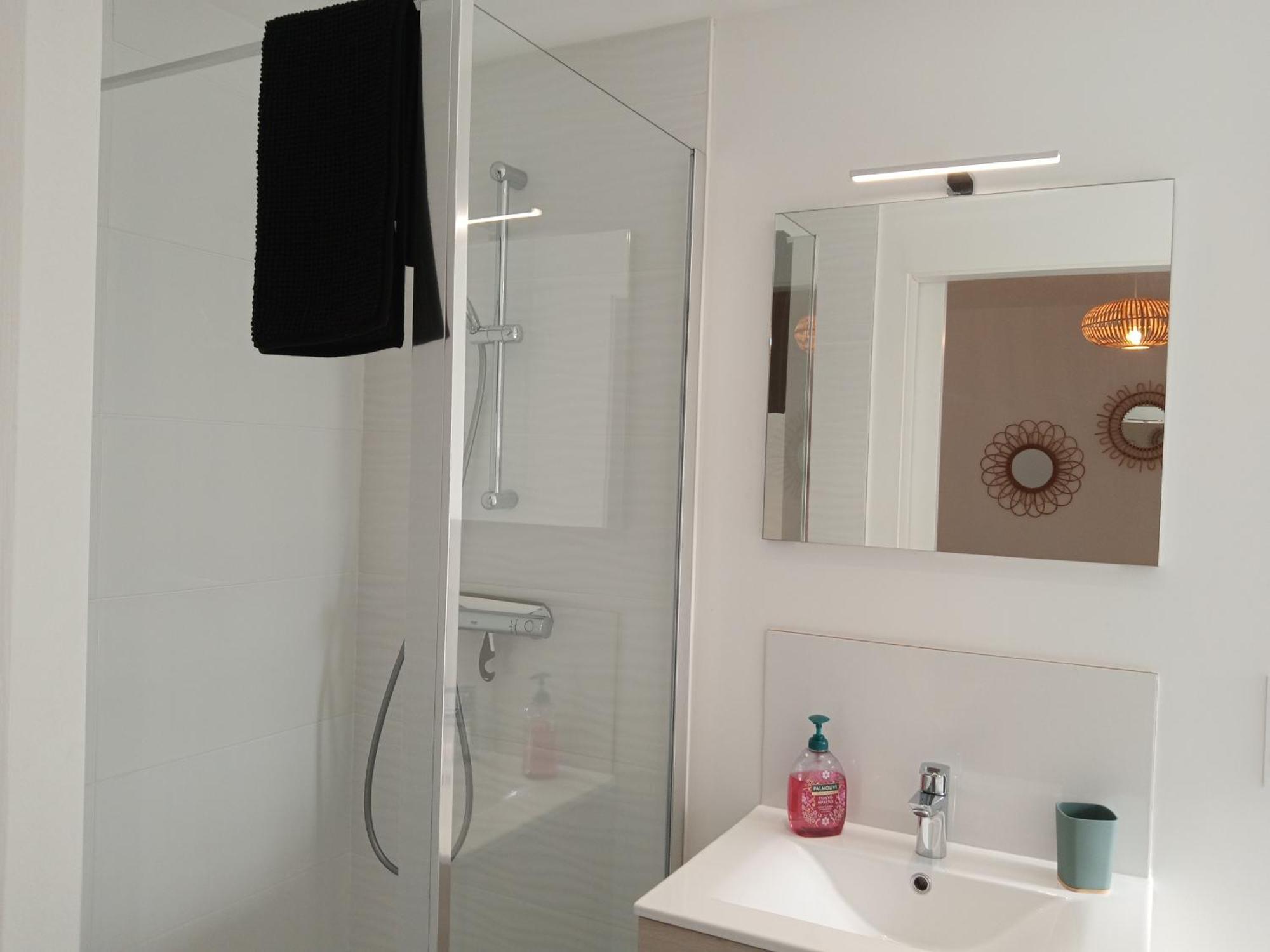Les Studios De La Gare Linge Cafe The Inclus Wifi Vannes Zimmer foto